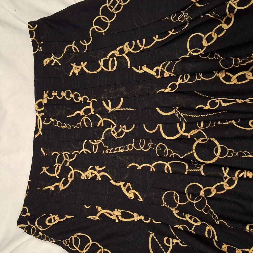 Chain Print Black Skirt